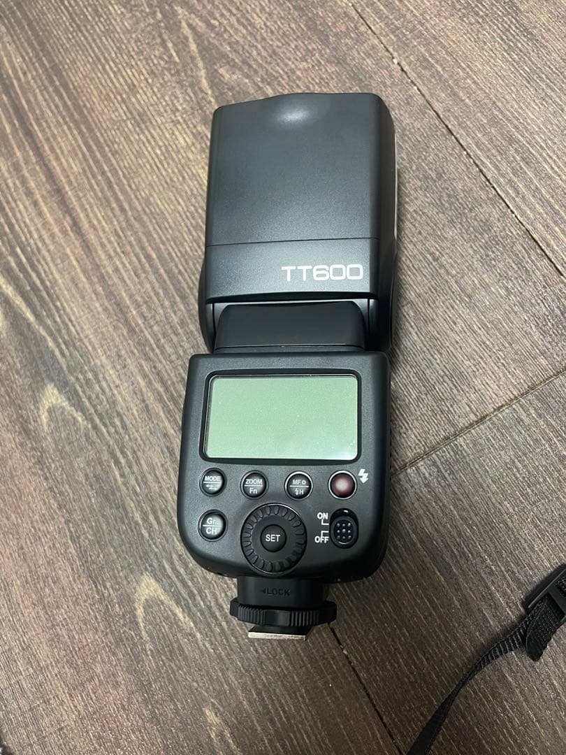 Canon EOS Kiss X9+ EFS 55-250mmレンズ