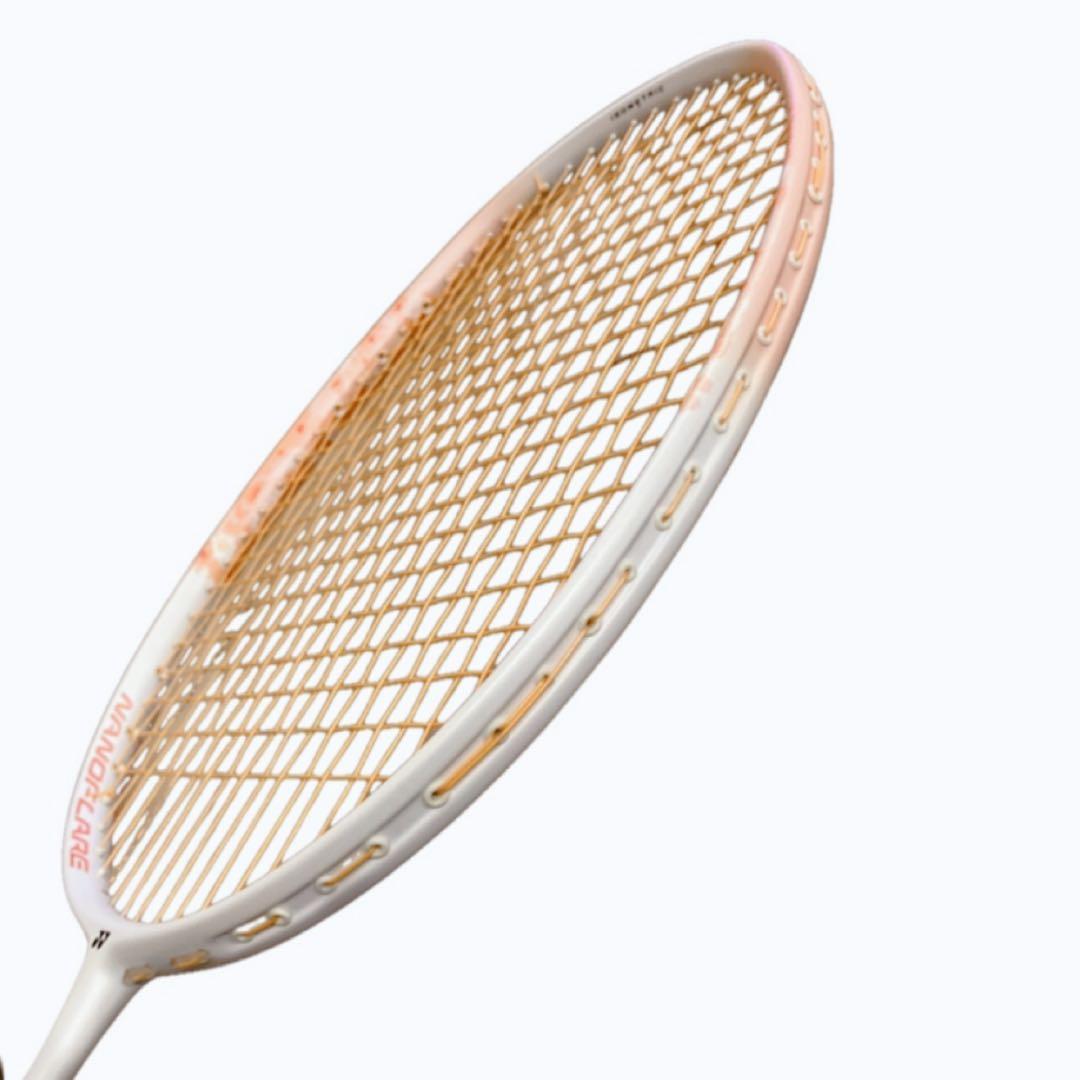 YONEX ナノフレア300バドミントンラケット シャトル・ケース付き