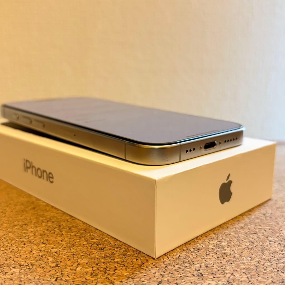 iPhone 15 Pro SIMフリー 128GB ナチュラルチタニウム