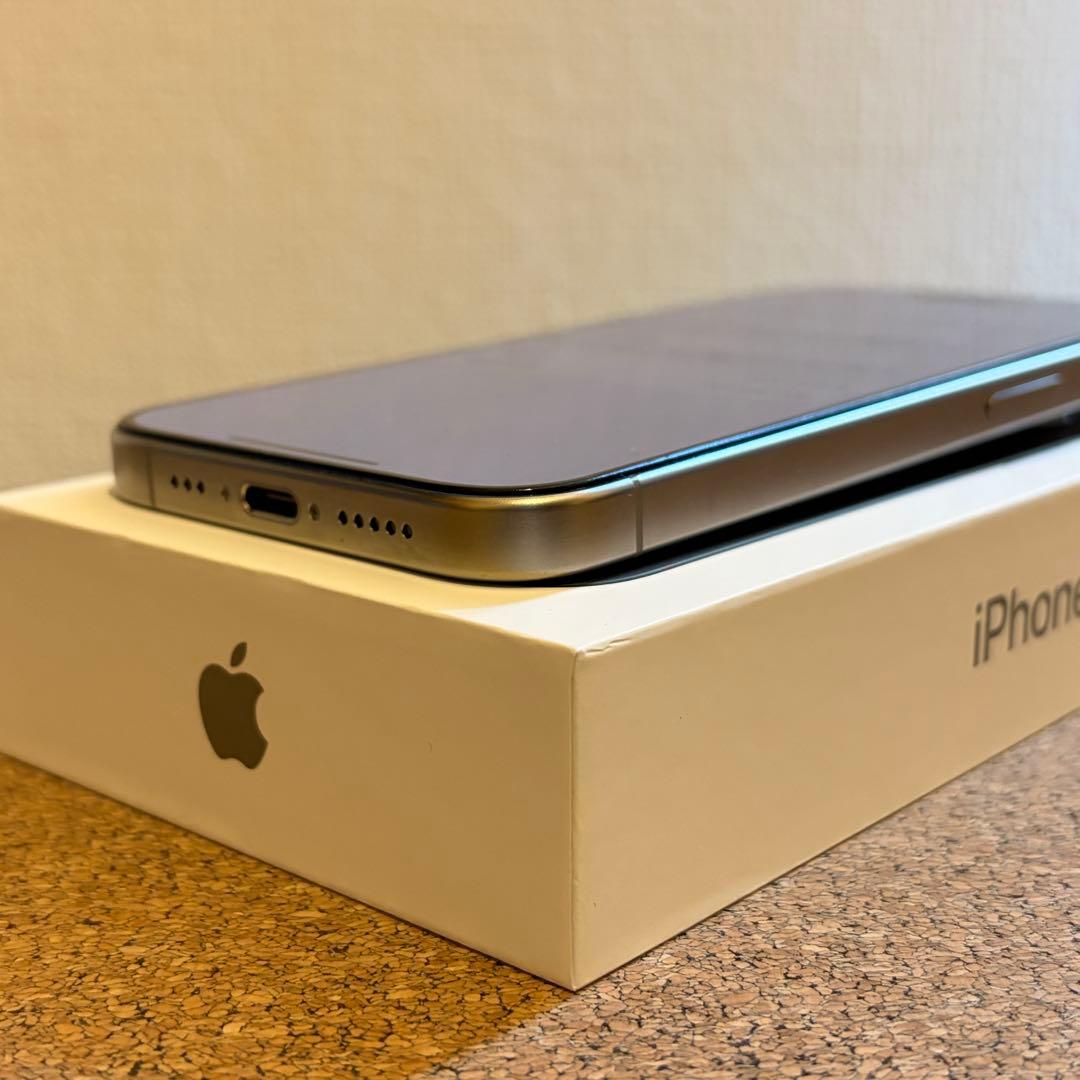 iPhone 15 Pro SIMフリー 128GB ナチュラルチタニウム