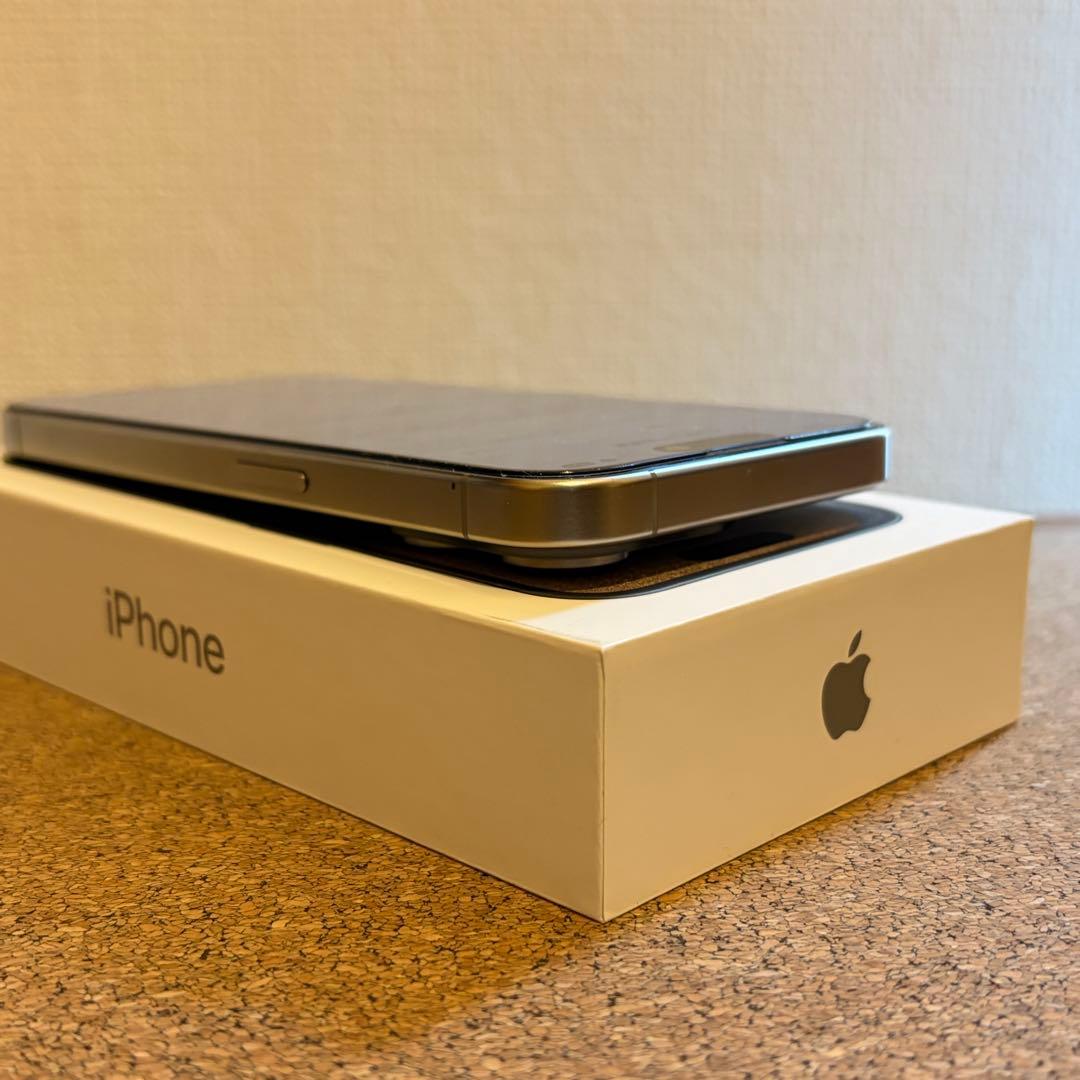 iPhone 15 Pro SIMフリー 128GB ナチュラルチタニウム
