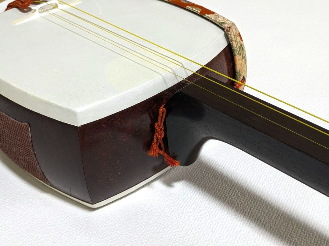 端唄三味線　太棹　紅木　おまけ付き