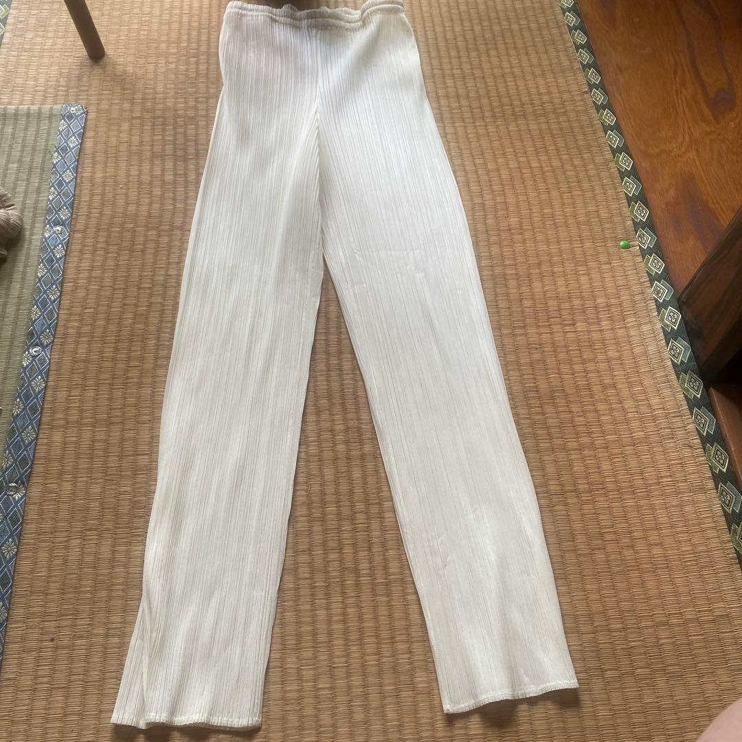 taka です。 イッセイミヤケ　プリーツプリーツ　パンツ