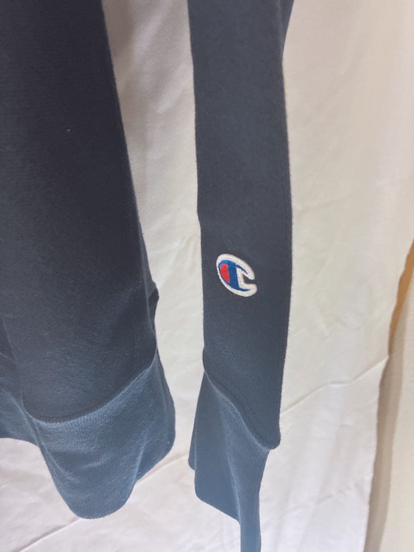 Champion Yale リバースウェーブネイビー