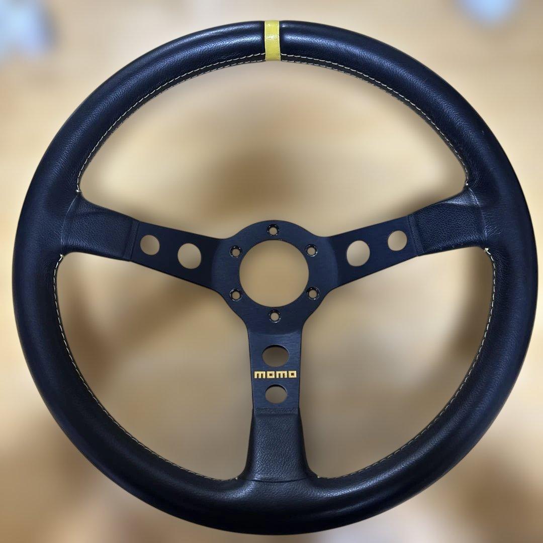 momo ステアリング MOD.07 ブラックレザー