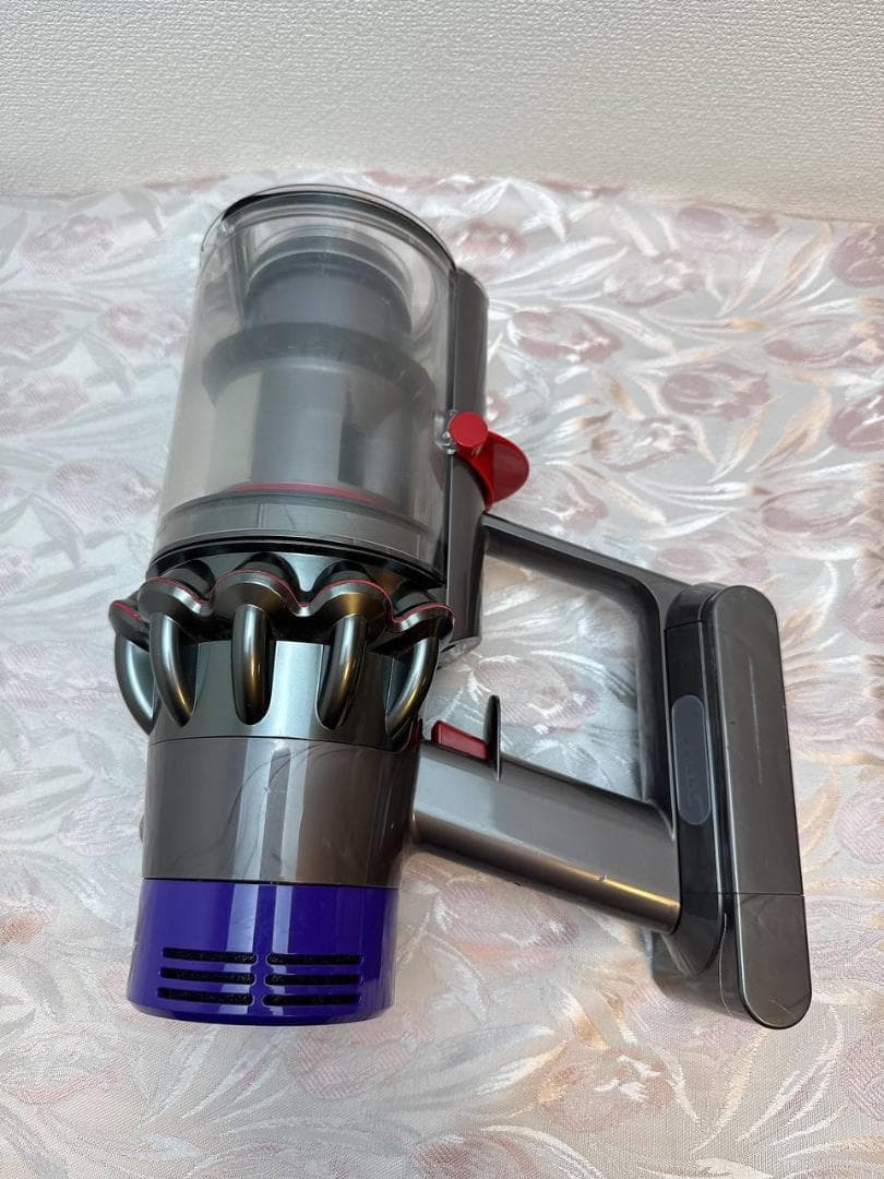 【分解洗浄済】43-ダイソン dyson v10 sv12 掃除機 作動品