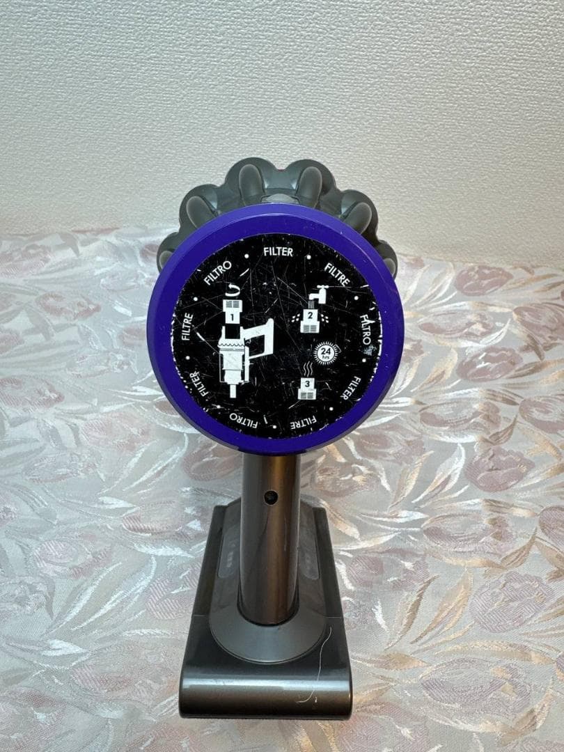 【分解洗浄済】43-ダイソン dyson v10 sv12 掃除機 作動品