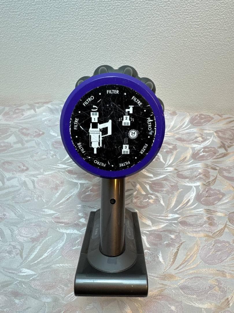 【分解洗浄済】43-ダイソン dyson v10 sv12 掃除機 作動品