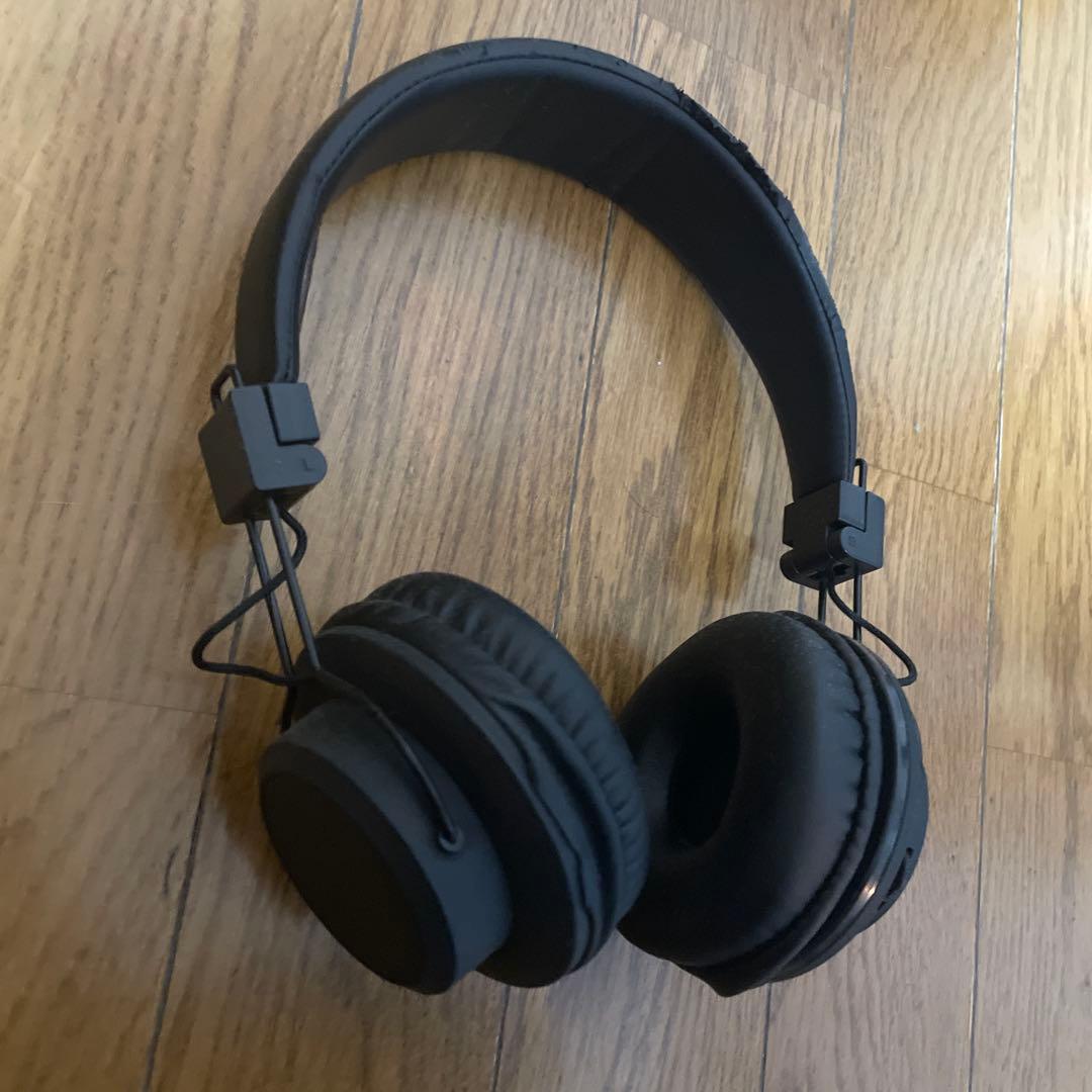 ワイヤレスヘッドホン ブラック