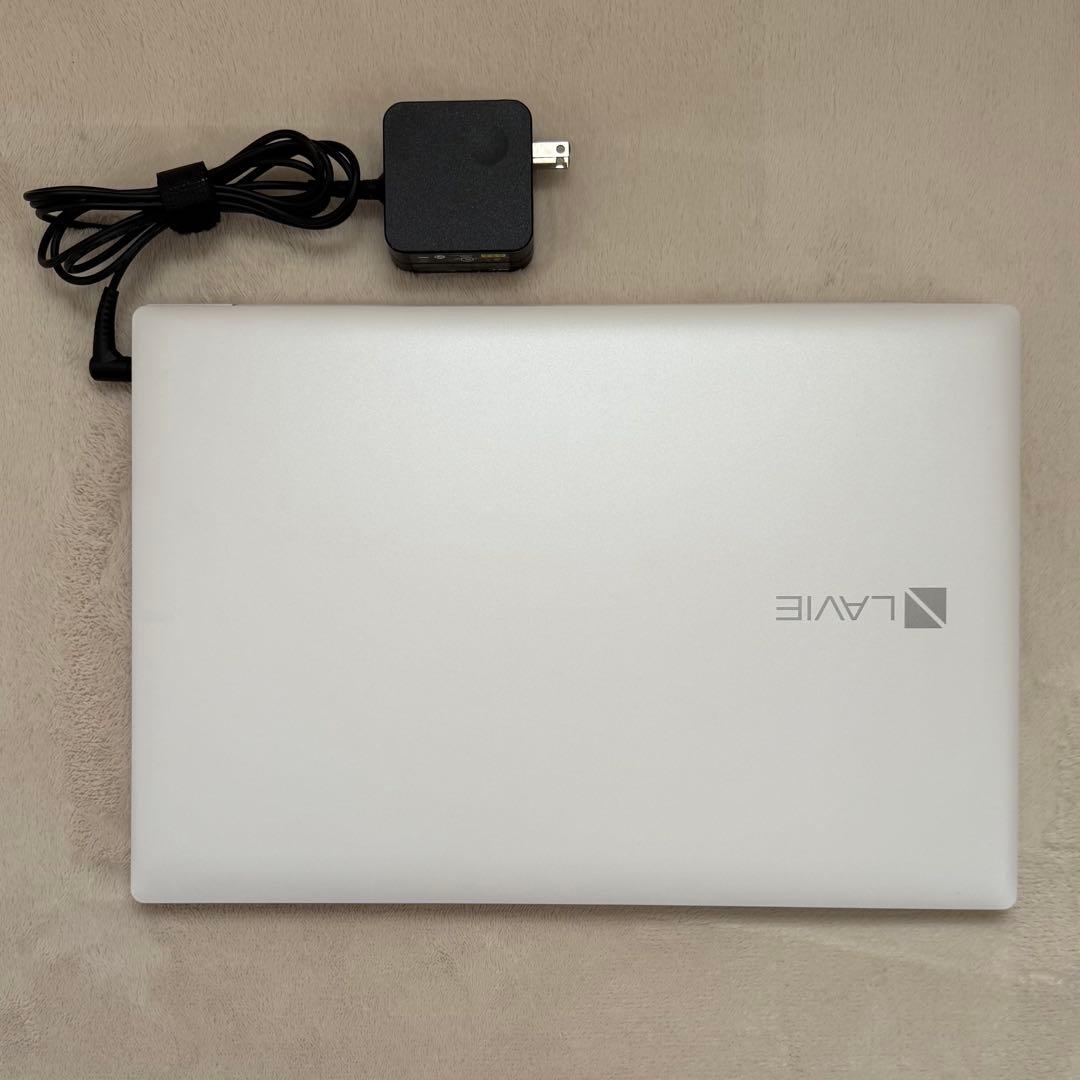 NEC LAVIE ノートPC 15.6インチ ホワイト