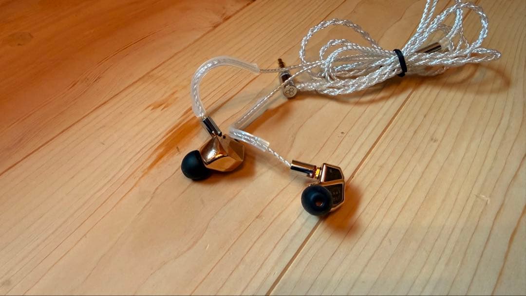 final B1 イヤホン