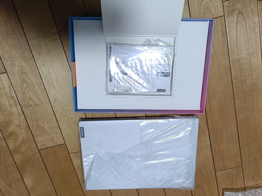 値下 Lenovo Yoga Slim 7 Carbon 13世代CPU