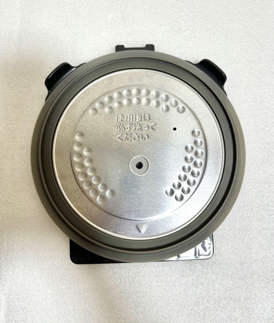 TOSHIBA RC-10VRR多機能炊飯器 21年製 動作保証