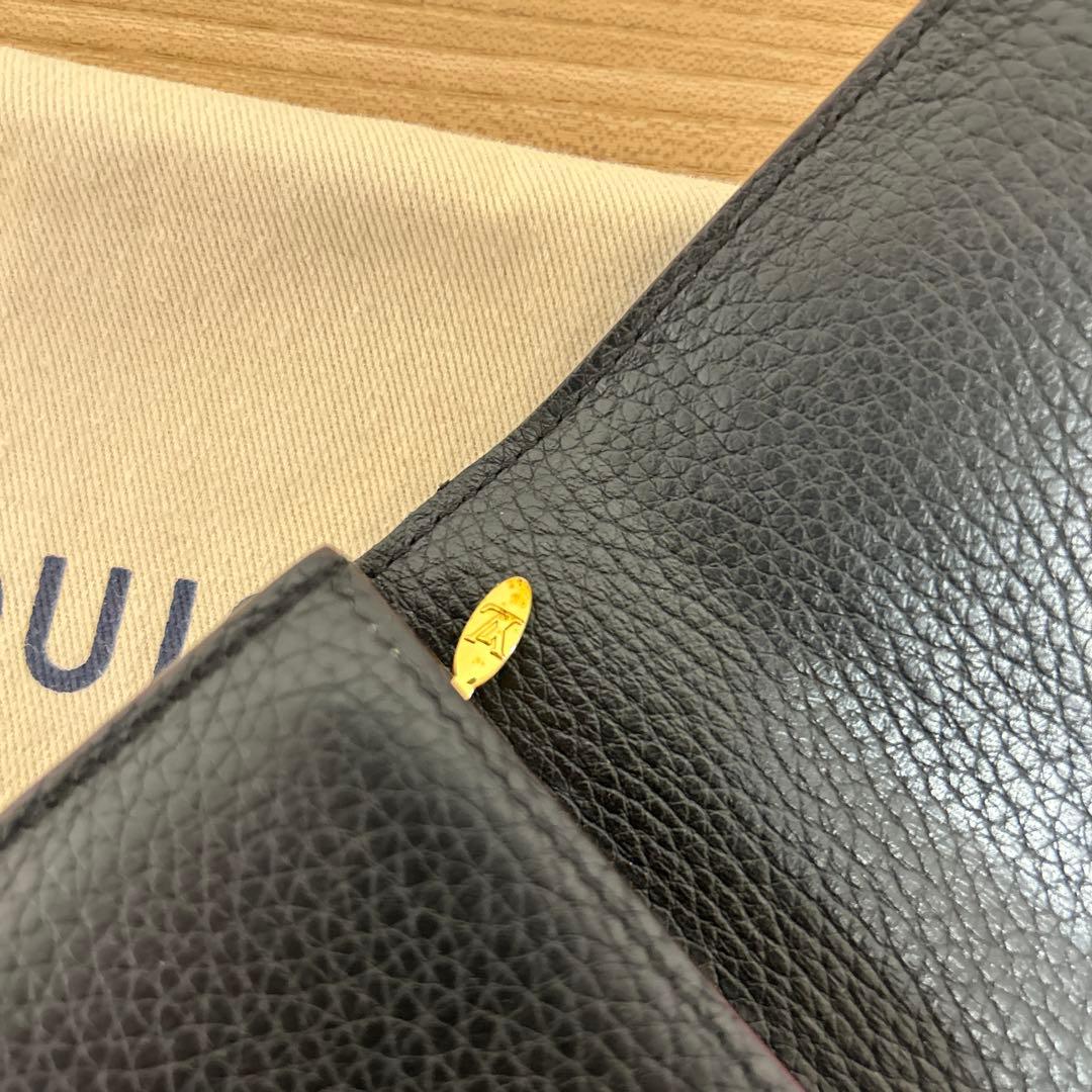 ルイヴィトン トリヨン ポルトフォイユ カプシーヌ