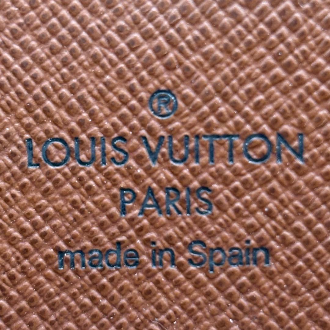 ルイヴィトン　モノグラム　ジッピーウォレット　長財布　M60017