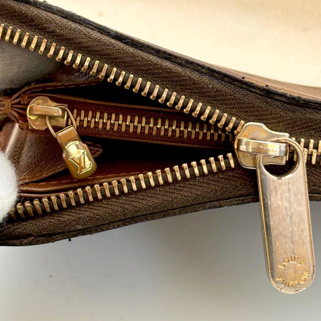 ルイヴィトン　モノグラム　ジッピーウォレット　長財布　M60017