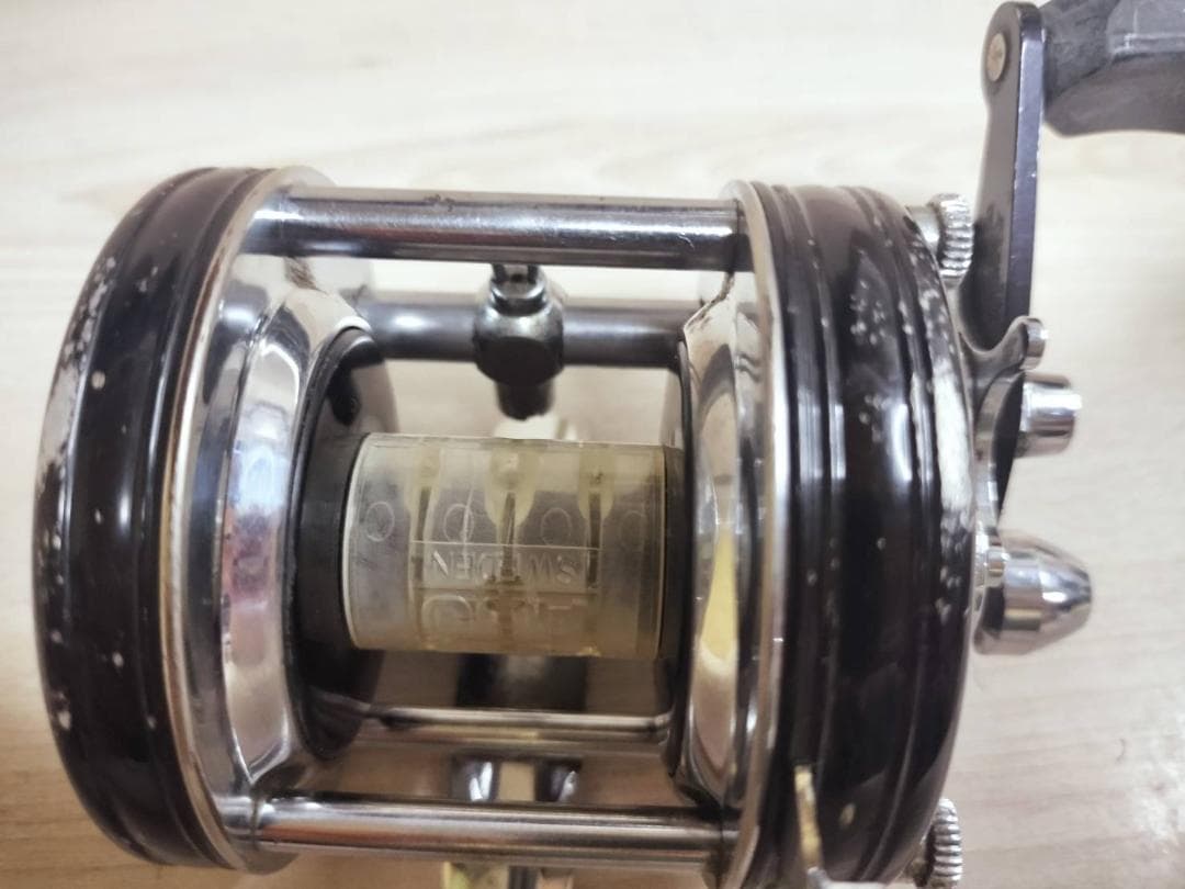 アブガルシア　アンバサダー5000C 　ビンテージ　リール abu 　黒