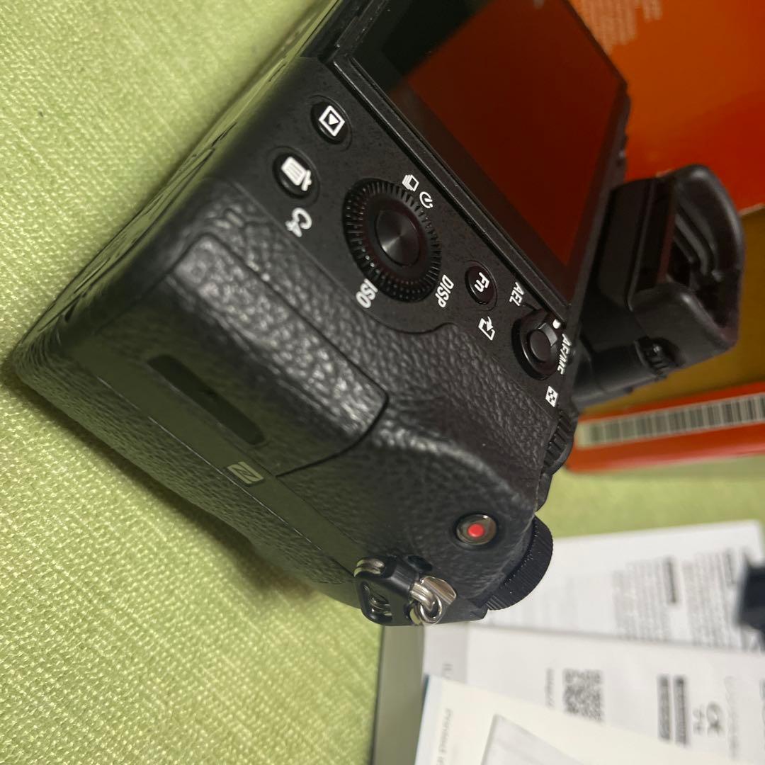 Sony α7 II ILCE-7M2 本体 + バッテリー2個 + 充電器