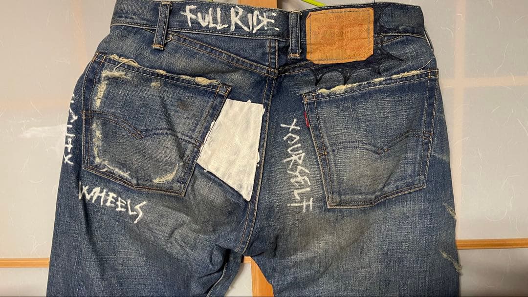 希少リーバイス ペンキダメージデニムトランプクラブ パッチワークLVC青山 大戦