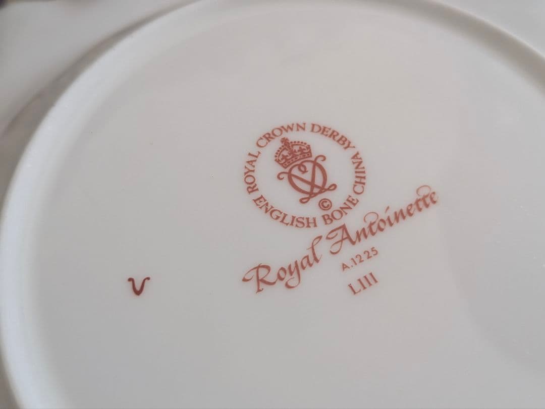 No2.ロイヤルクラウンダービーロイヤルアントワネット26㎝未使用スーププレート