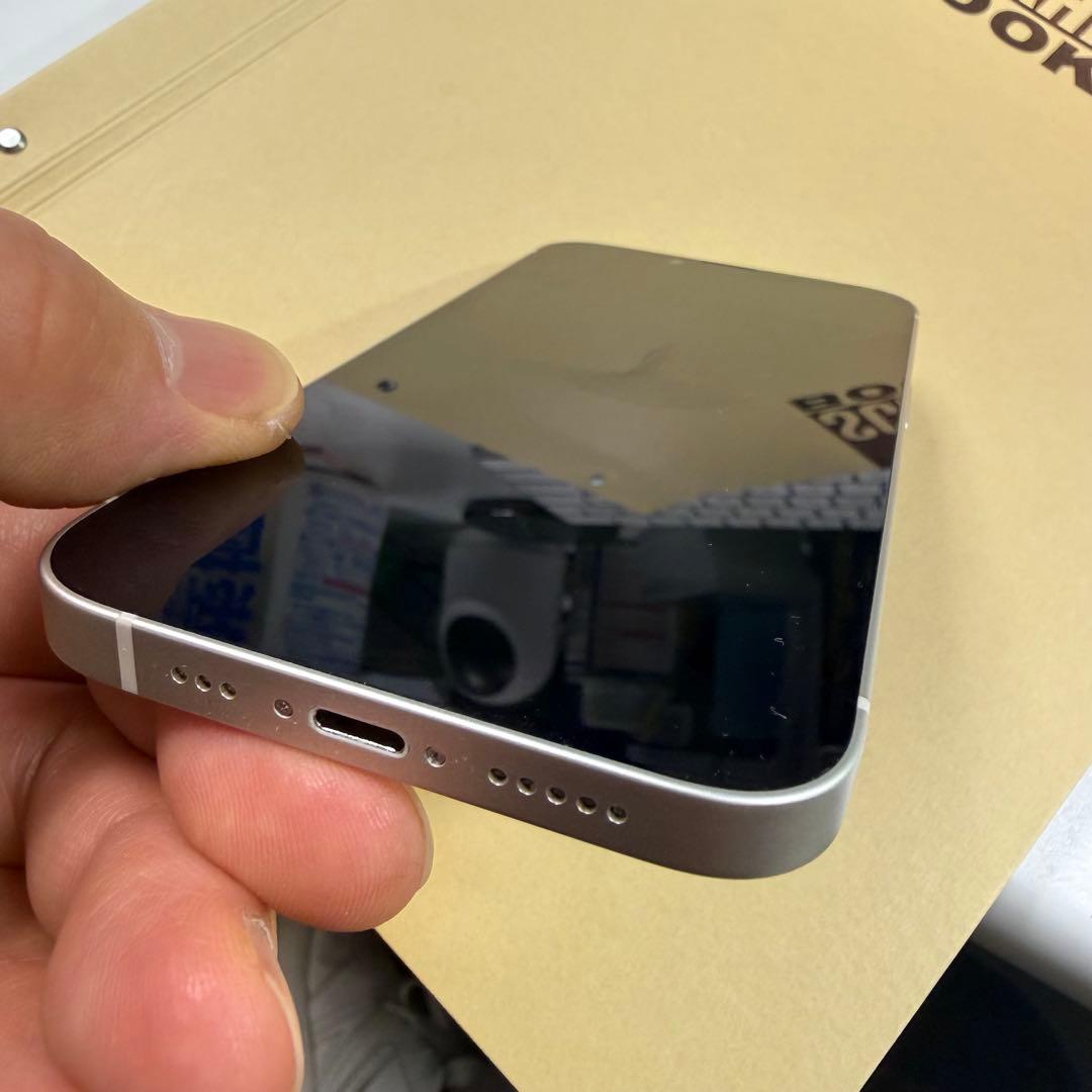 【超美品】iPhone13 128GB ディスプレー交換バッテリー100%