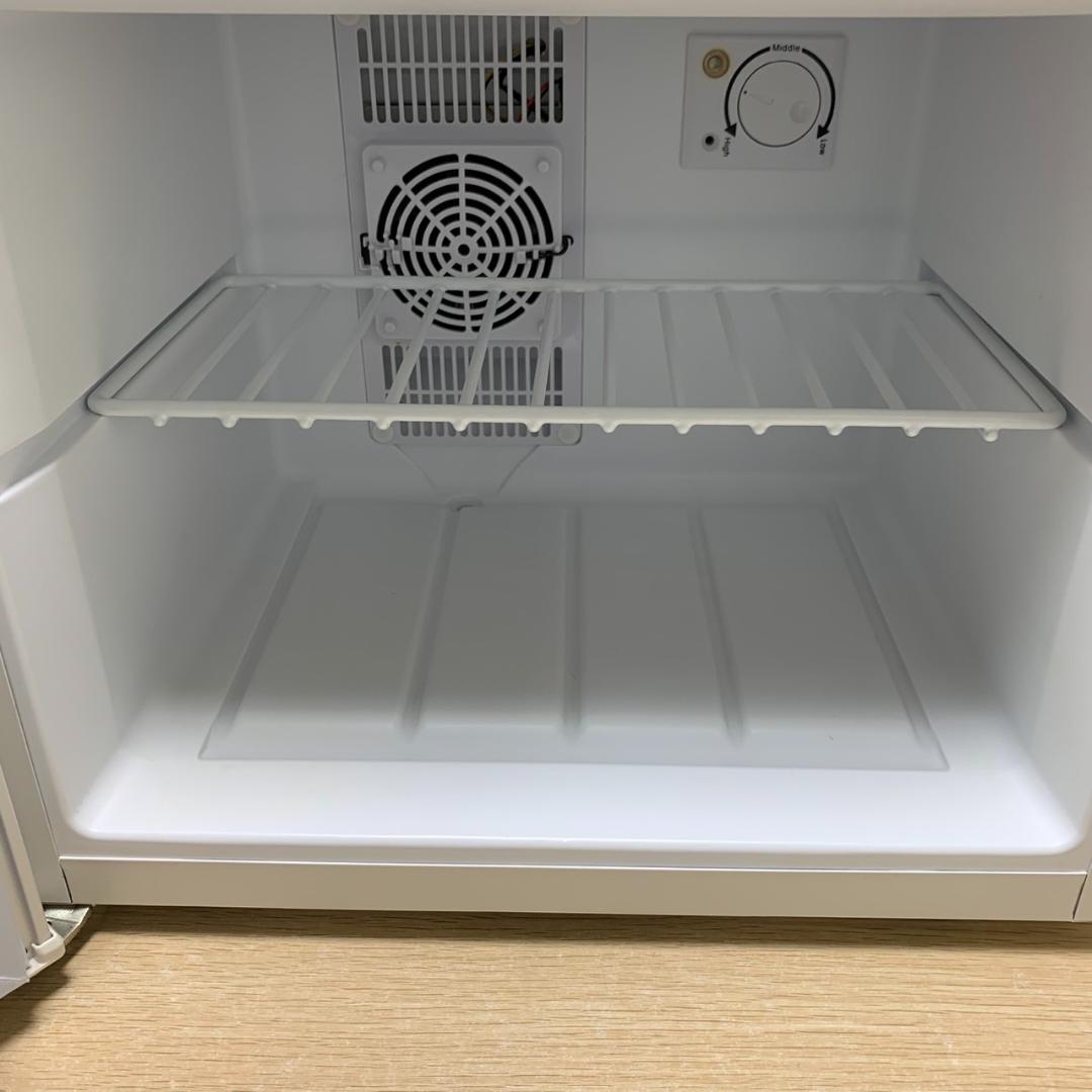 ★AMADEO　17L　冷蔵庫　ペルチェ式　WRF-1017AM