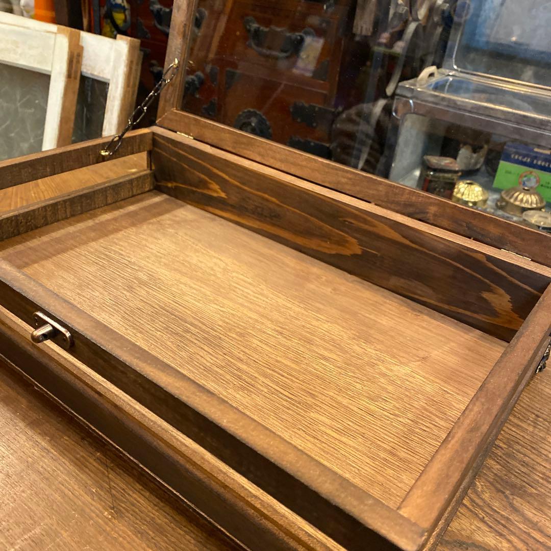 4面木製ガラスケース②