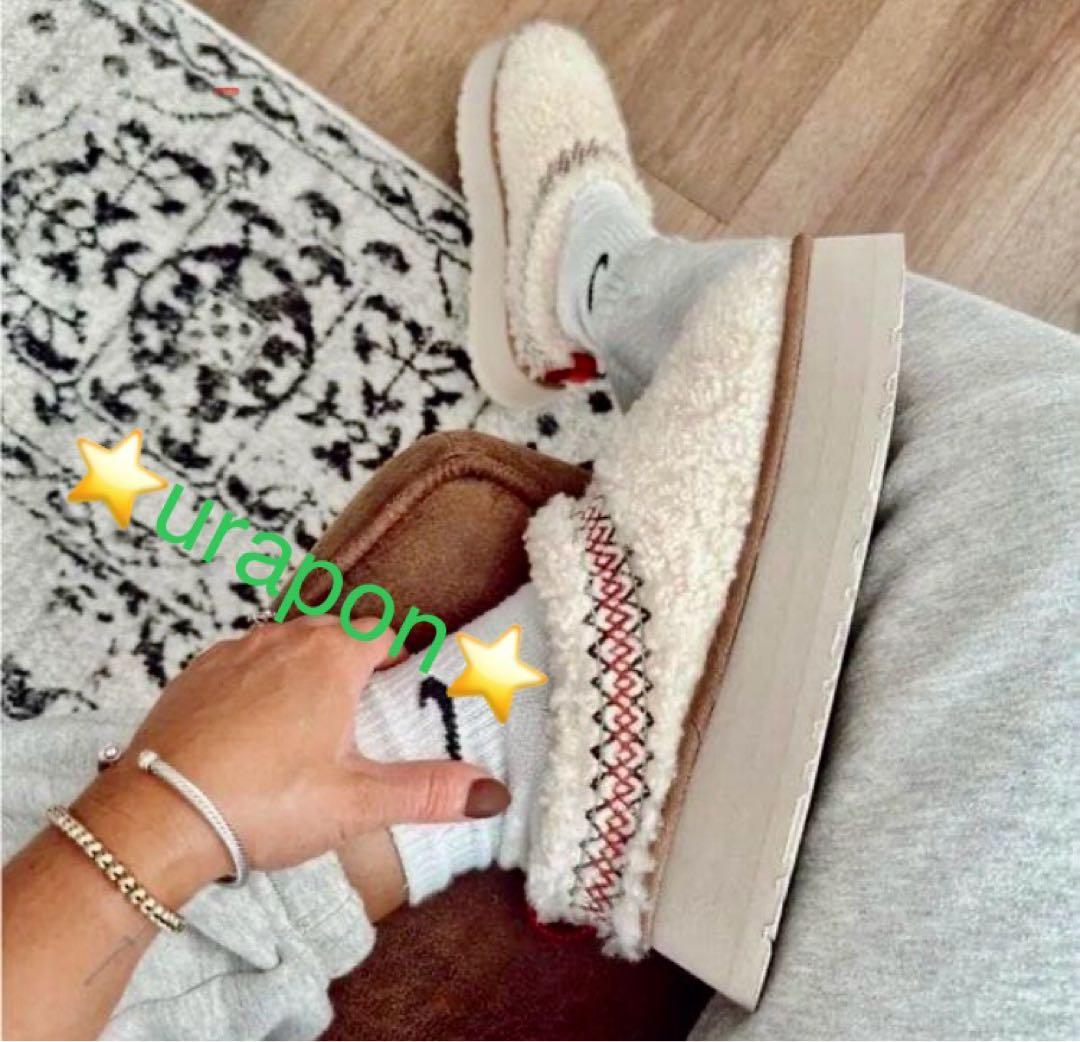 超入手困難・超美品✨26⇒～25薄手・素足✨UGG✨Tazz UGG Braid