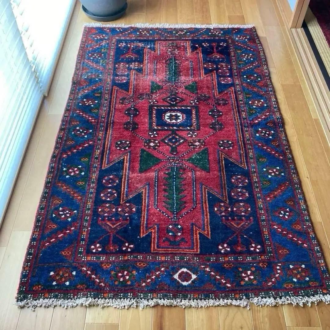 ヴィンテージラグ　トライバルラグ　ハマダン　メダリオン