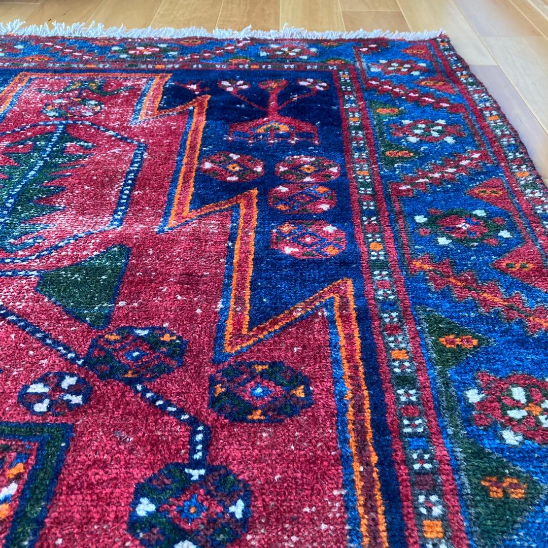 ヴィンテージラグ　トライバルラグ　ハマダン　メダリオン