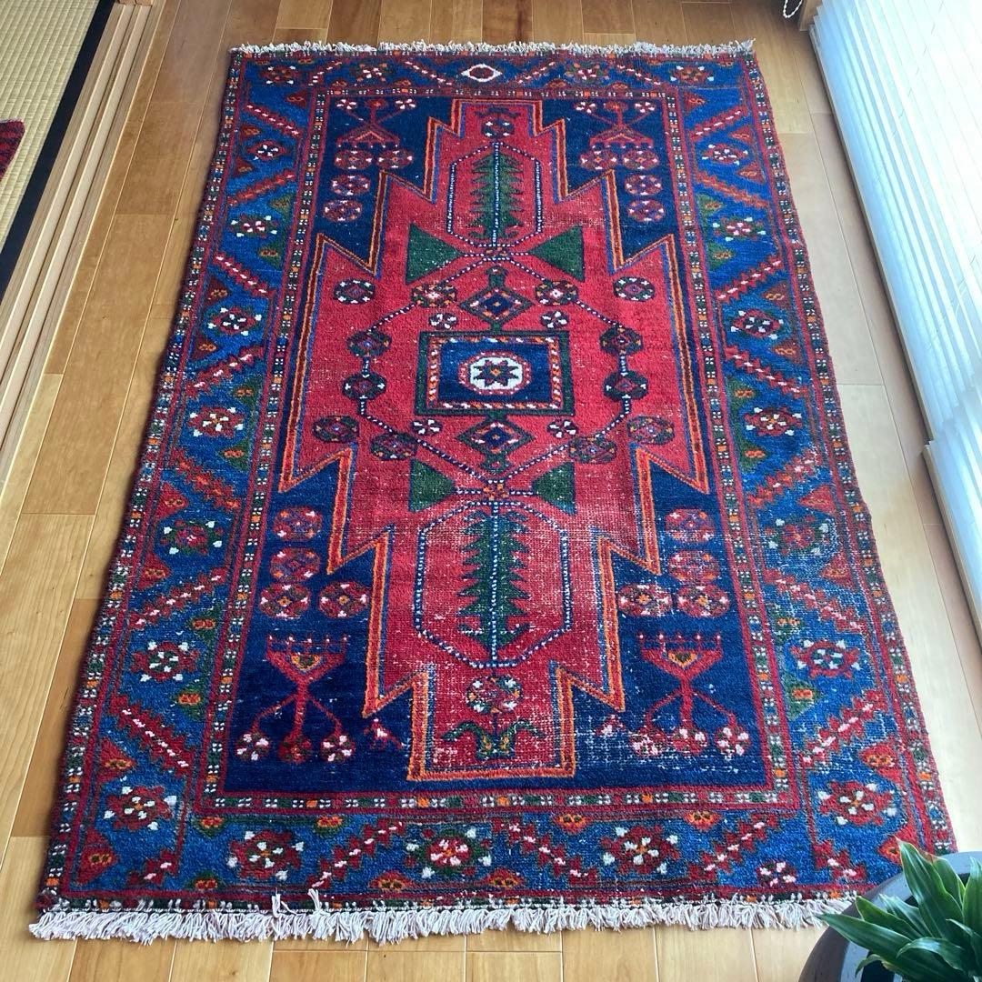 ヴィンテージラグ　トライバルラグ　ハマダン　メダリオン