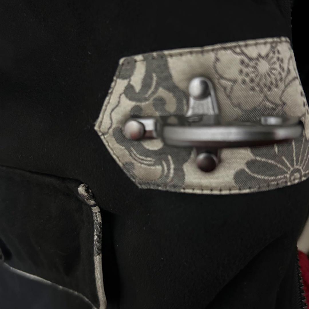 雅結 スエード調ブラックコート★和柄 特大　シルバー　フードファ付き