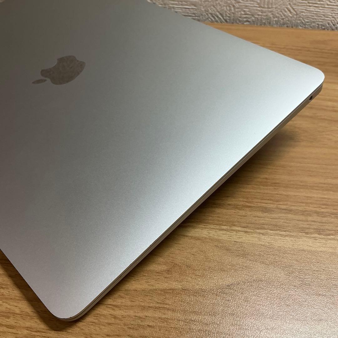 MacBook Air M1 2020年モデル8GB 256GB