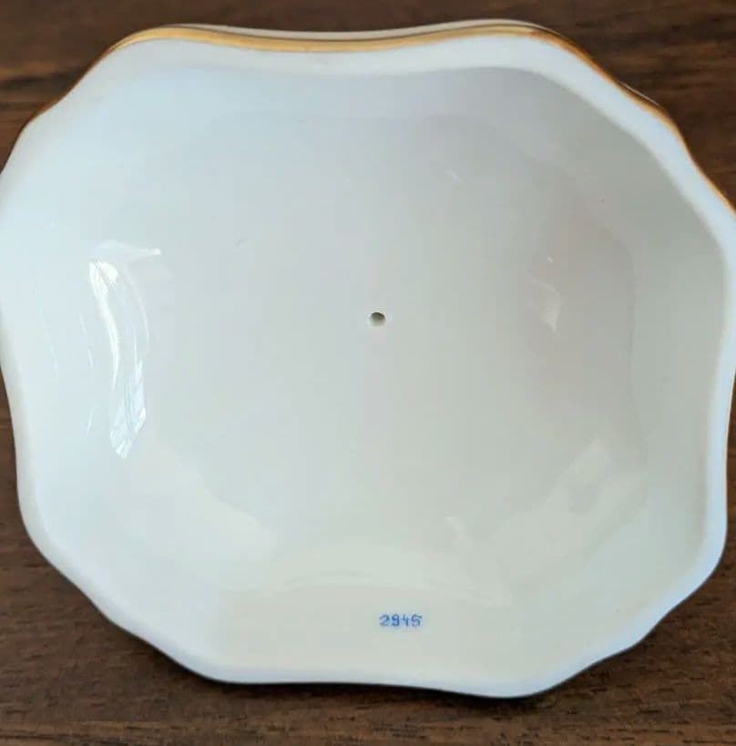 HERENDウサギのボンボニエール