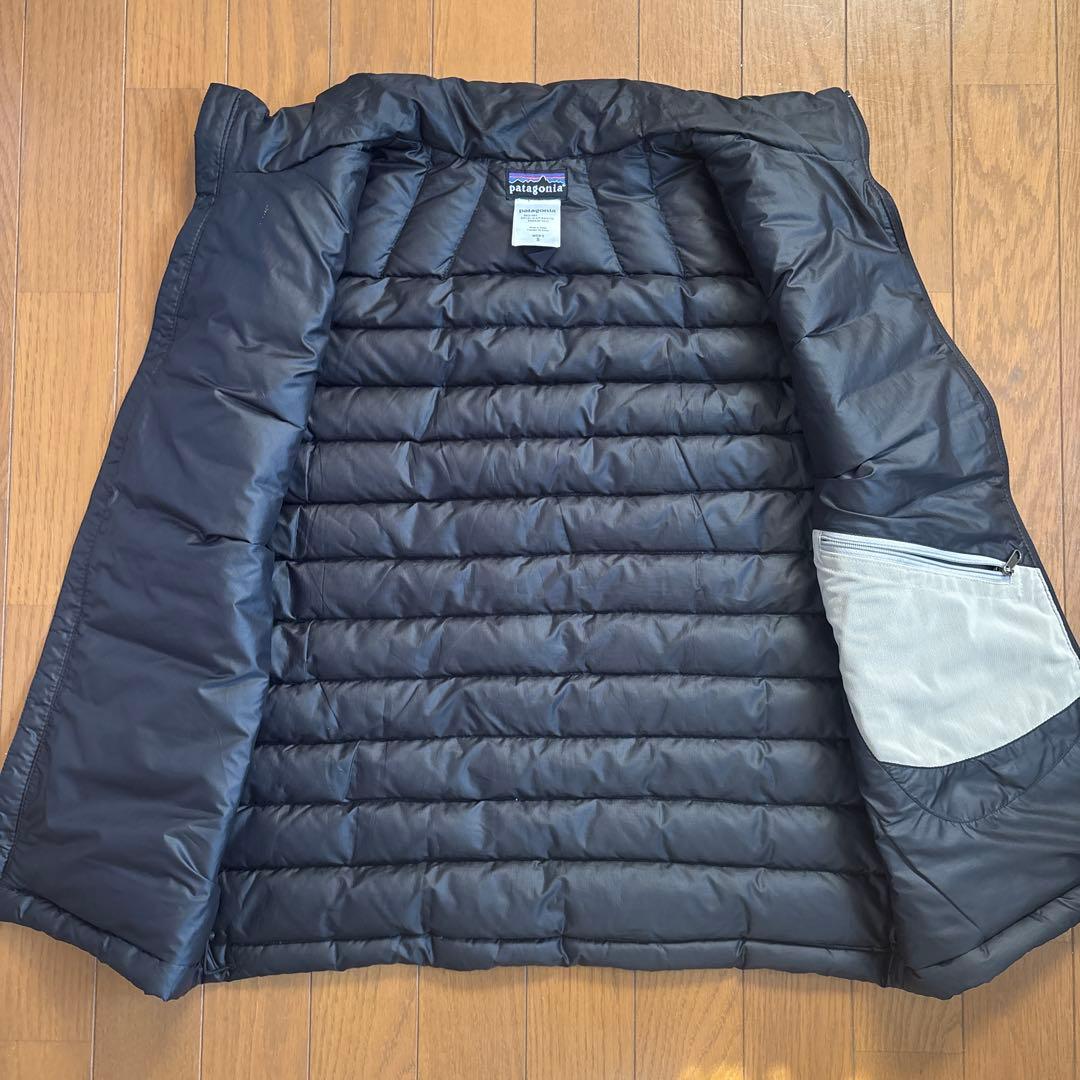 patagonia 黒 ダウンベスト　値下げOK