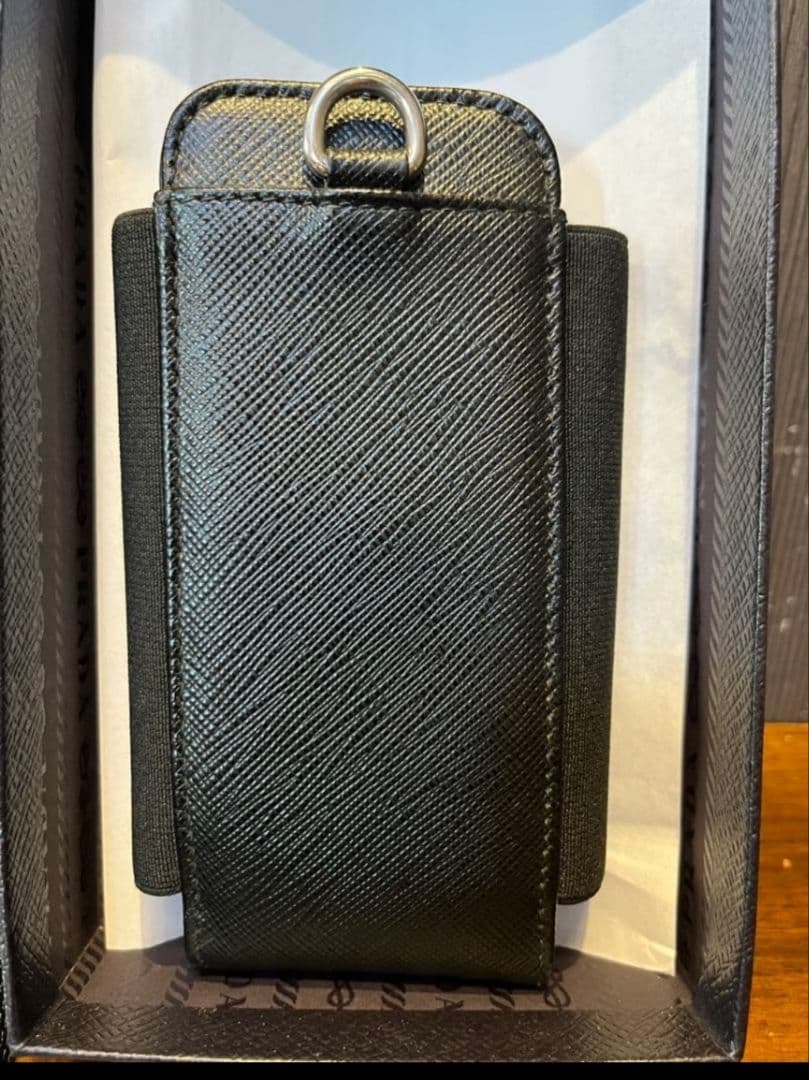 プラダ★モバイルケース★黒　携帯ケース　美品
