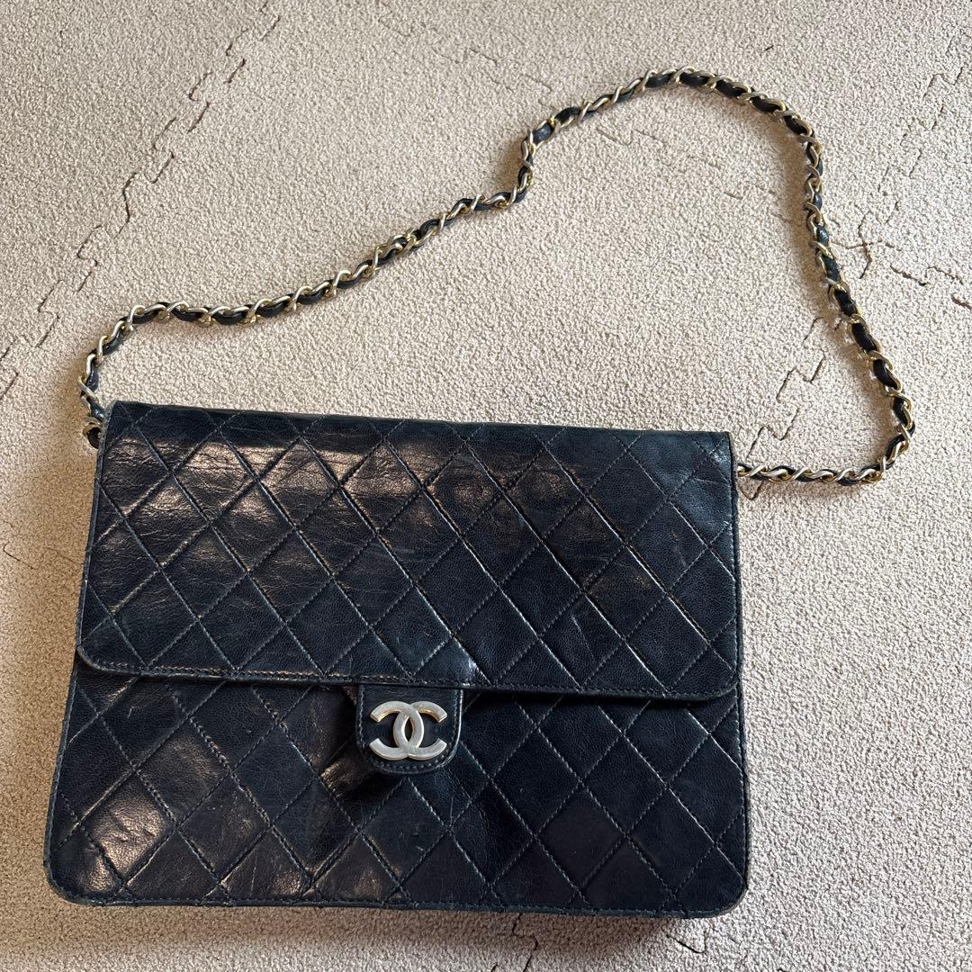 CHANEL ブラック クラッチバッグ