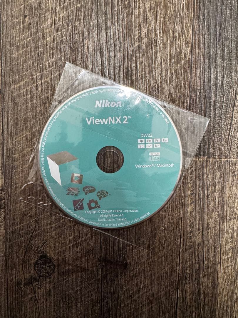 Nikon デジタル一眼レフカメラ レンズ2本付き　D5300