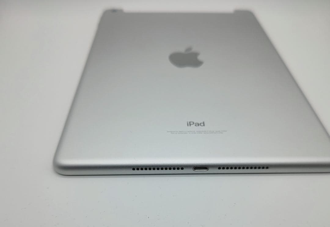 美品　iPad 第6世代 Wi-Fi + Cellularモデル 128GB