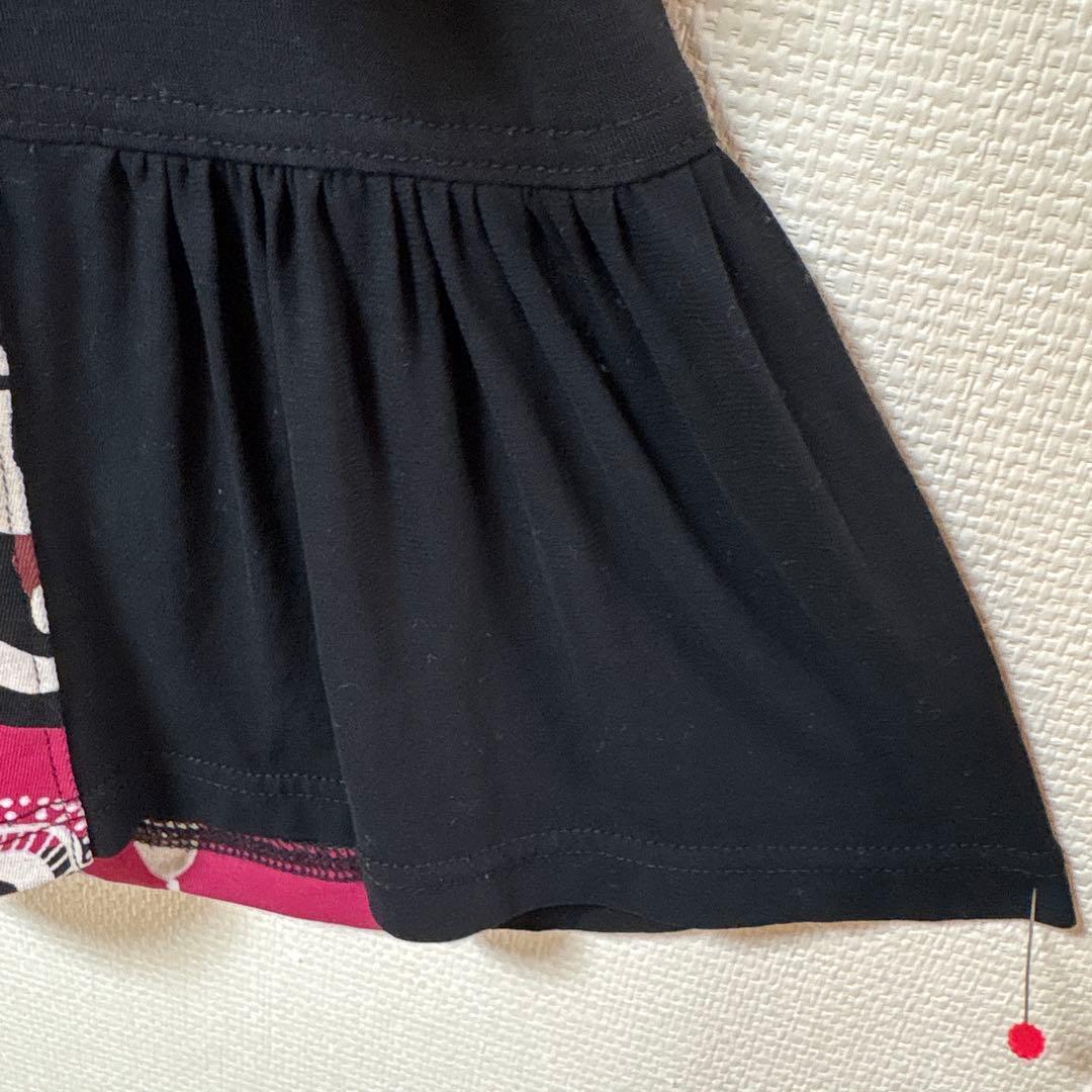 【美品】✨トクコプルミエヴォル✨黒地に抽象的な花柄の五分袖チュニック❣️
