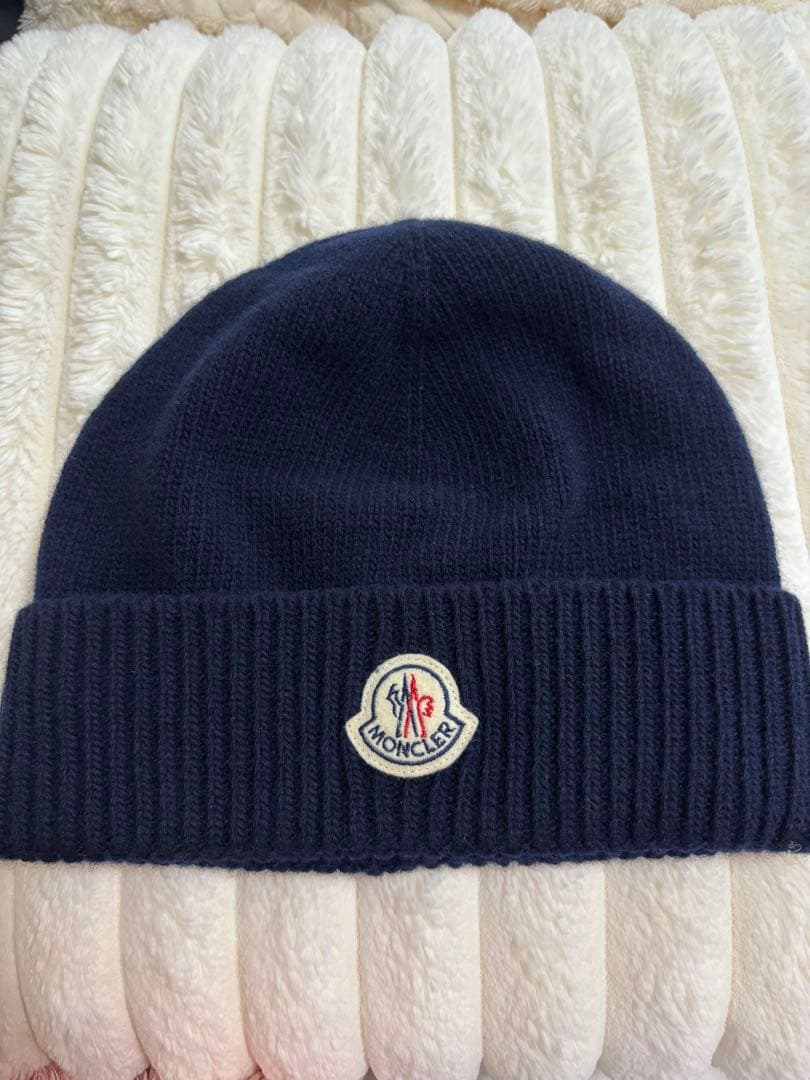 MONCLER ネイビー ニット帽