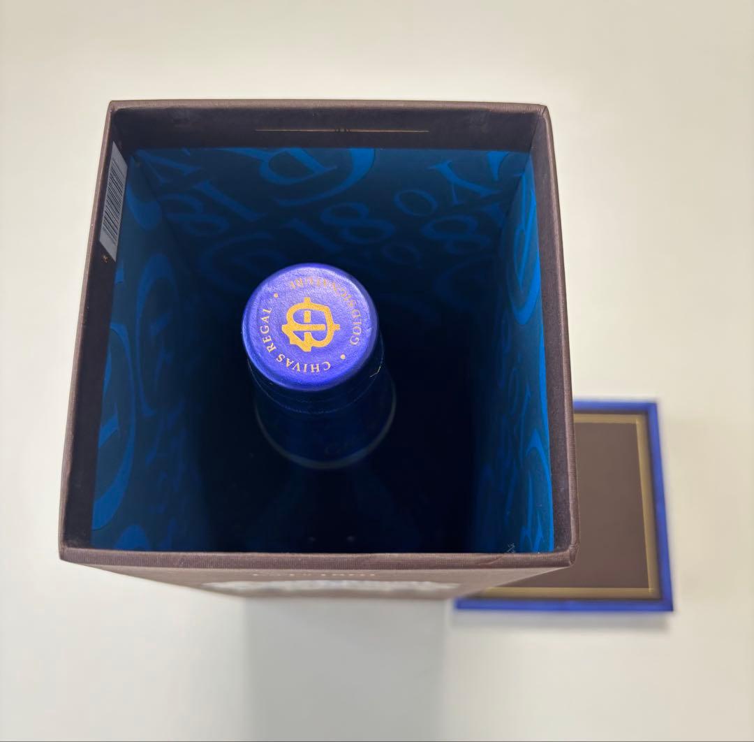 シーバスリーガル18GOLD SIGNATURE箱付40度750ml