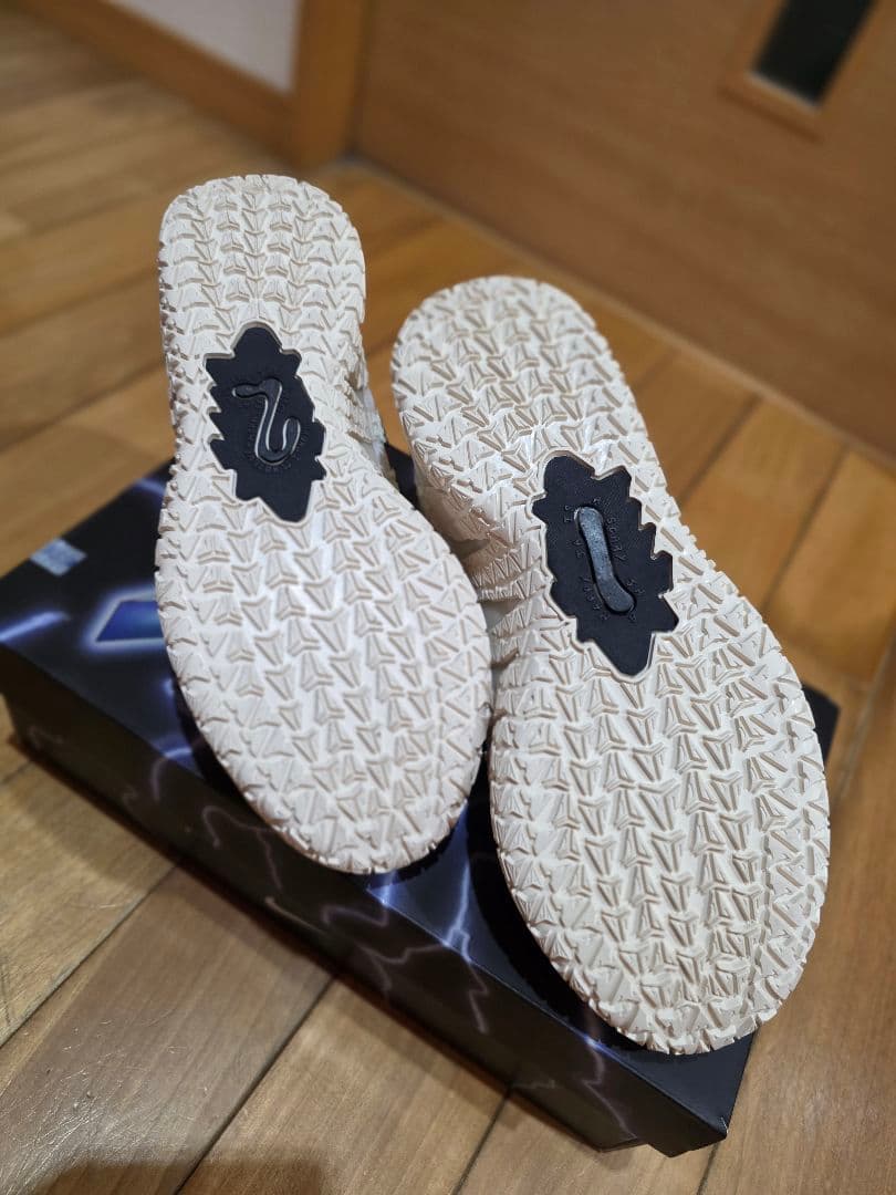 JA3　Nike WORLDWIDE バスケットボールシューズ