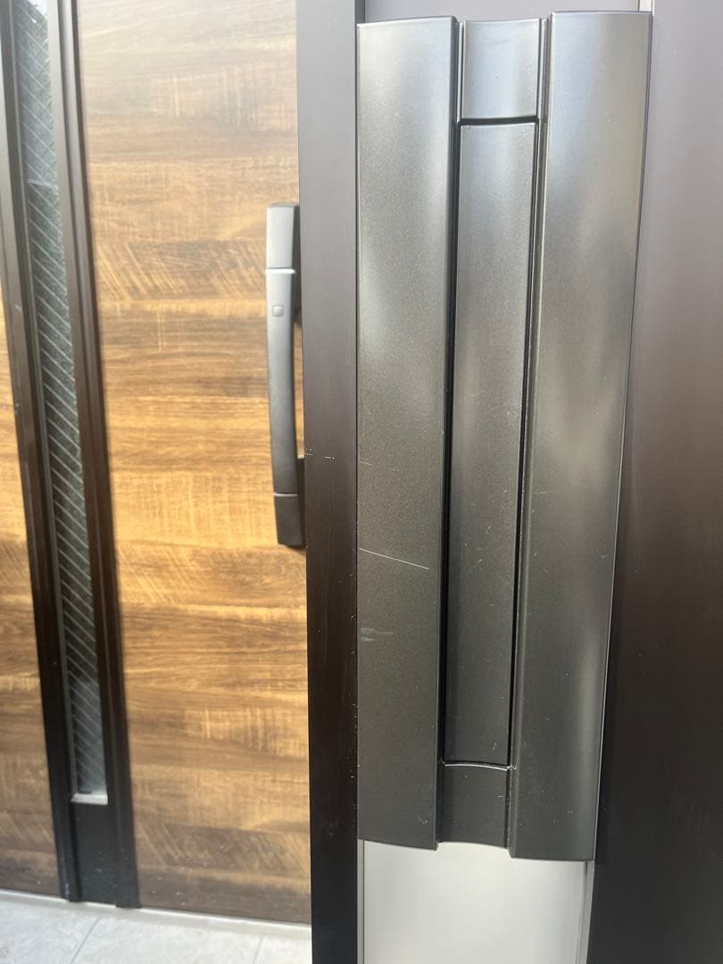 機能門柱　インターホン、表札なし