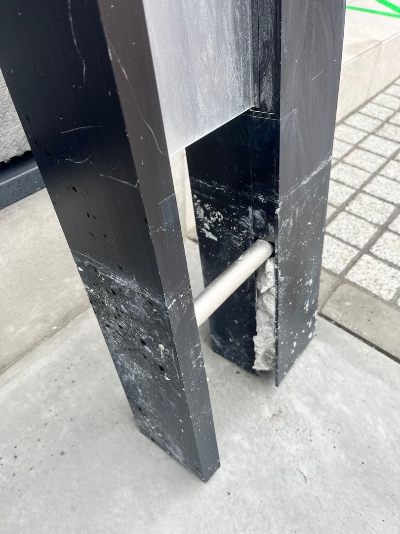 機能門柱　インターホン、表札なし