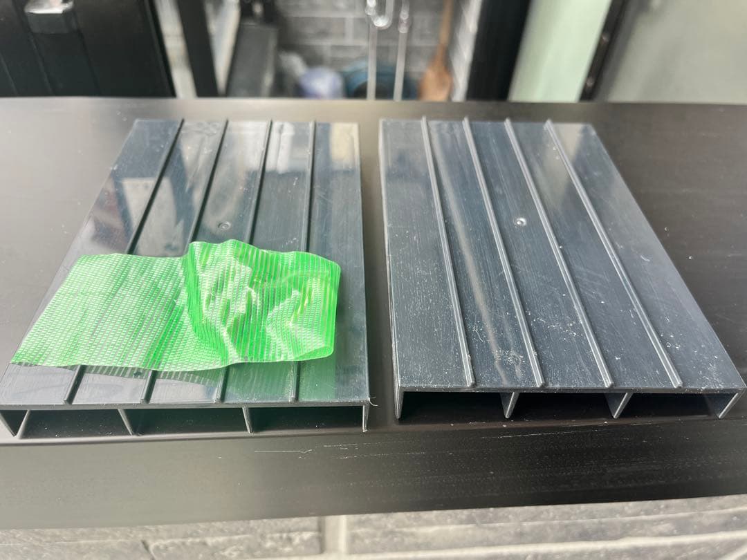 機能門柱　インターホン、表札なし