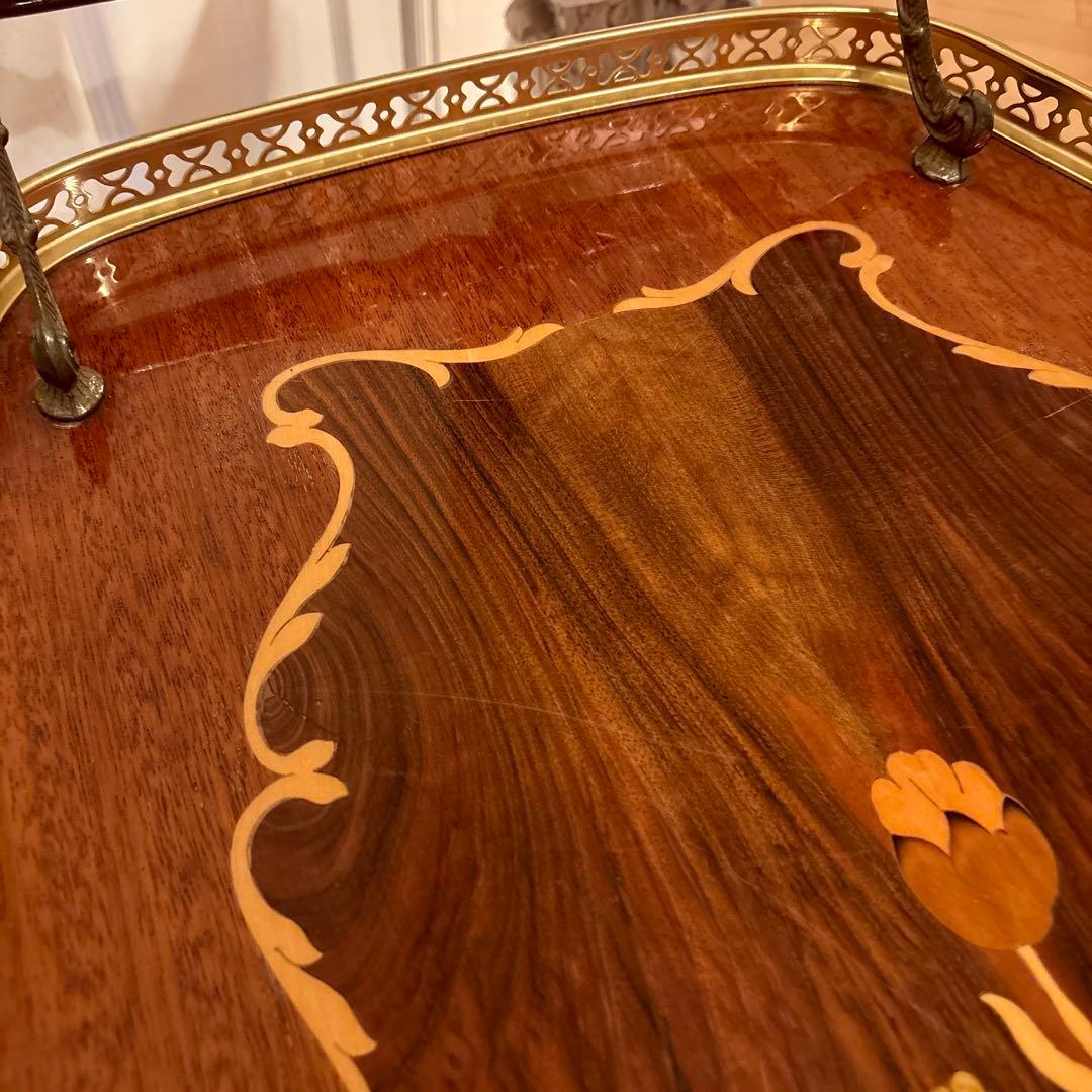 イタリア製 飾り棚 (画像3枚目ベネチアグラスと陶器 花瓶はオマケです)