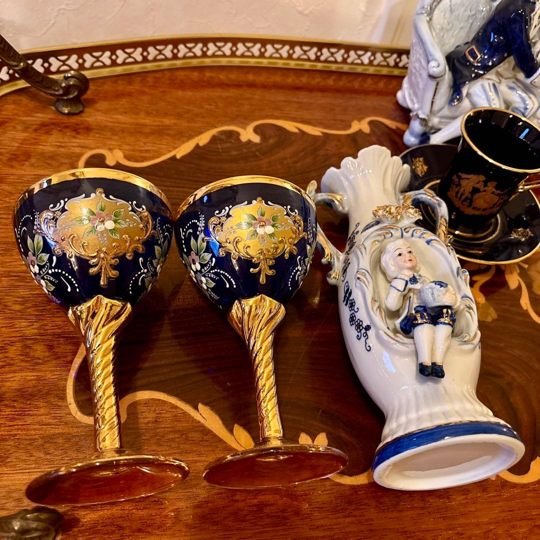 イタリア製 飾り棚 (画像3枚目ベネチアグラスと陶器 花瓶はオマケです)