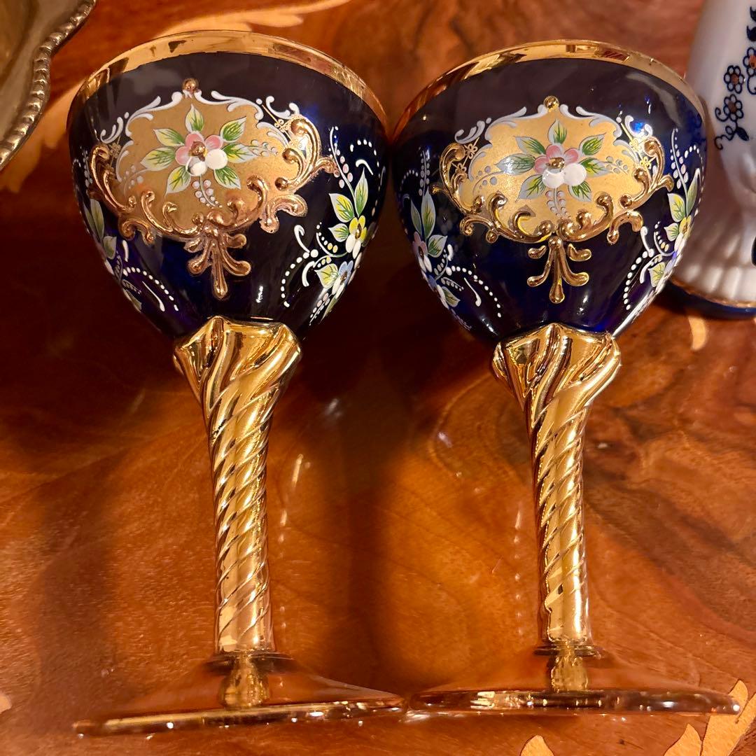 イタリア製 飾り棚 (画像3枚目ベネチアグラスと陶器 花瓶はオマケです)