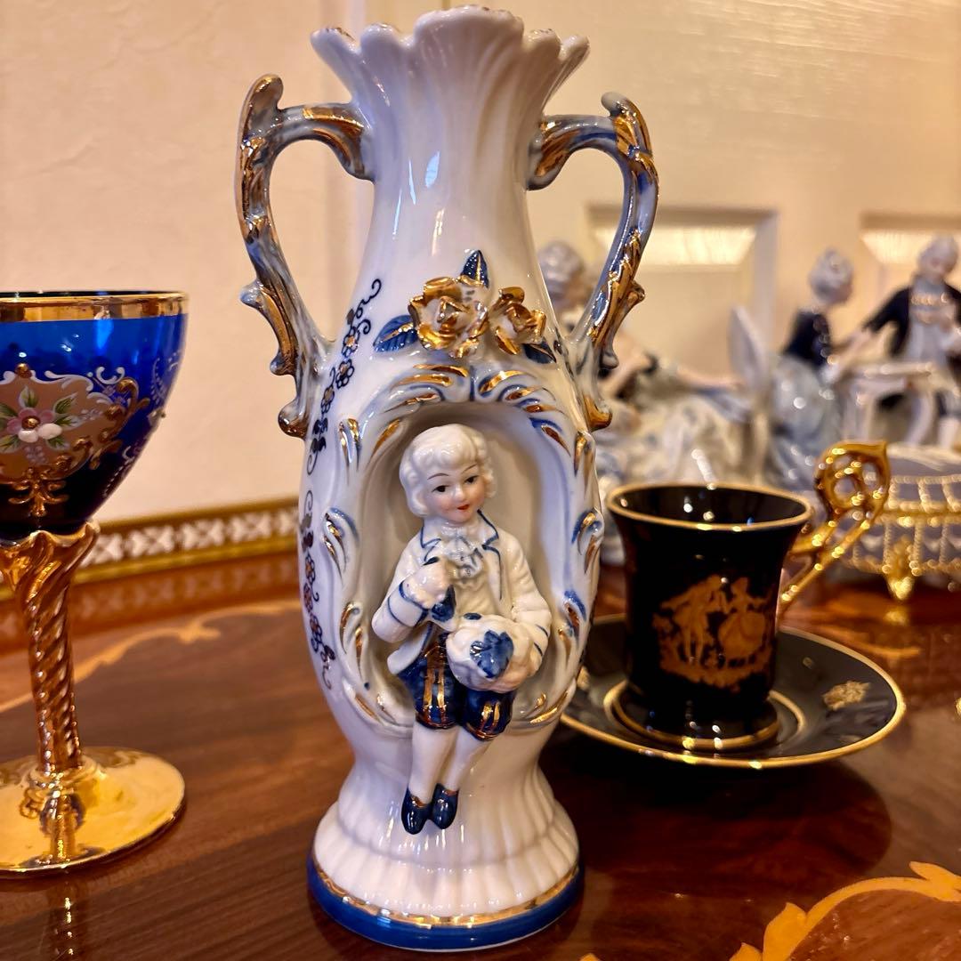 イタリア製 飾り棚 (画像3枚目ベネチアグラスと陶器 花瓶はオマケです)